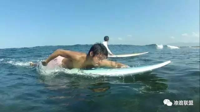 上海交大女博士成科研界“妲己”，颜值不输明星，数段婚姻引争议